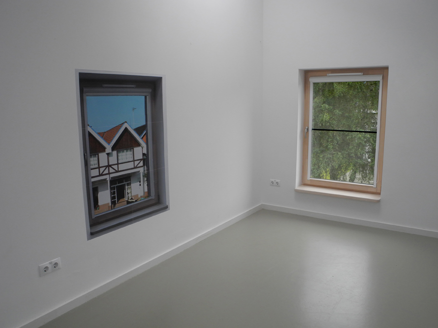 003_window 1 w 1 window