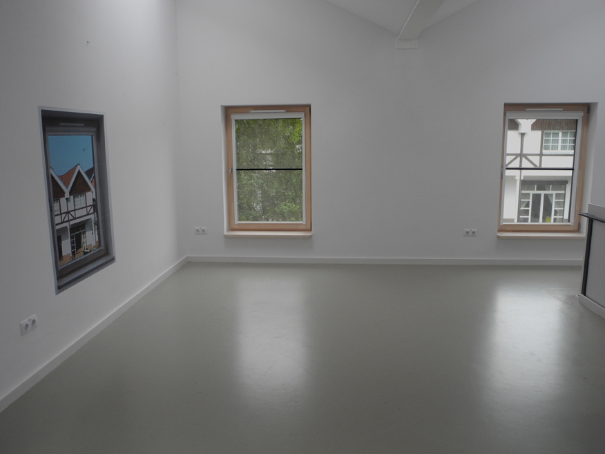 004_window 1 w 2 windows