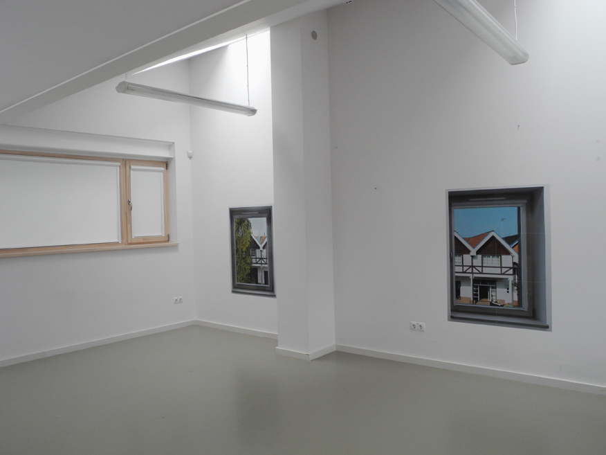 010_windows 1 & 2 wide